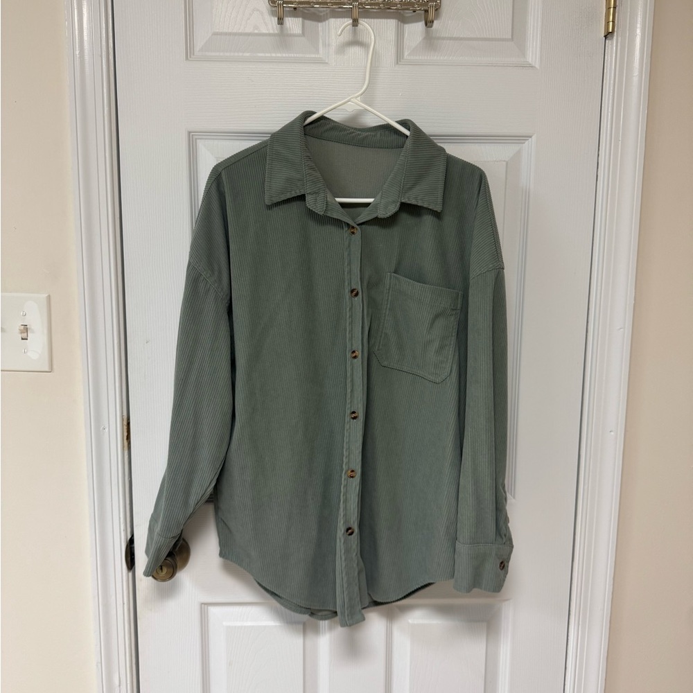 Sleek Olive Button-Up Corduroy Jacket